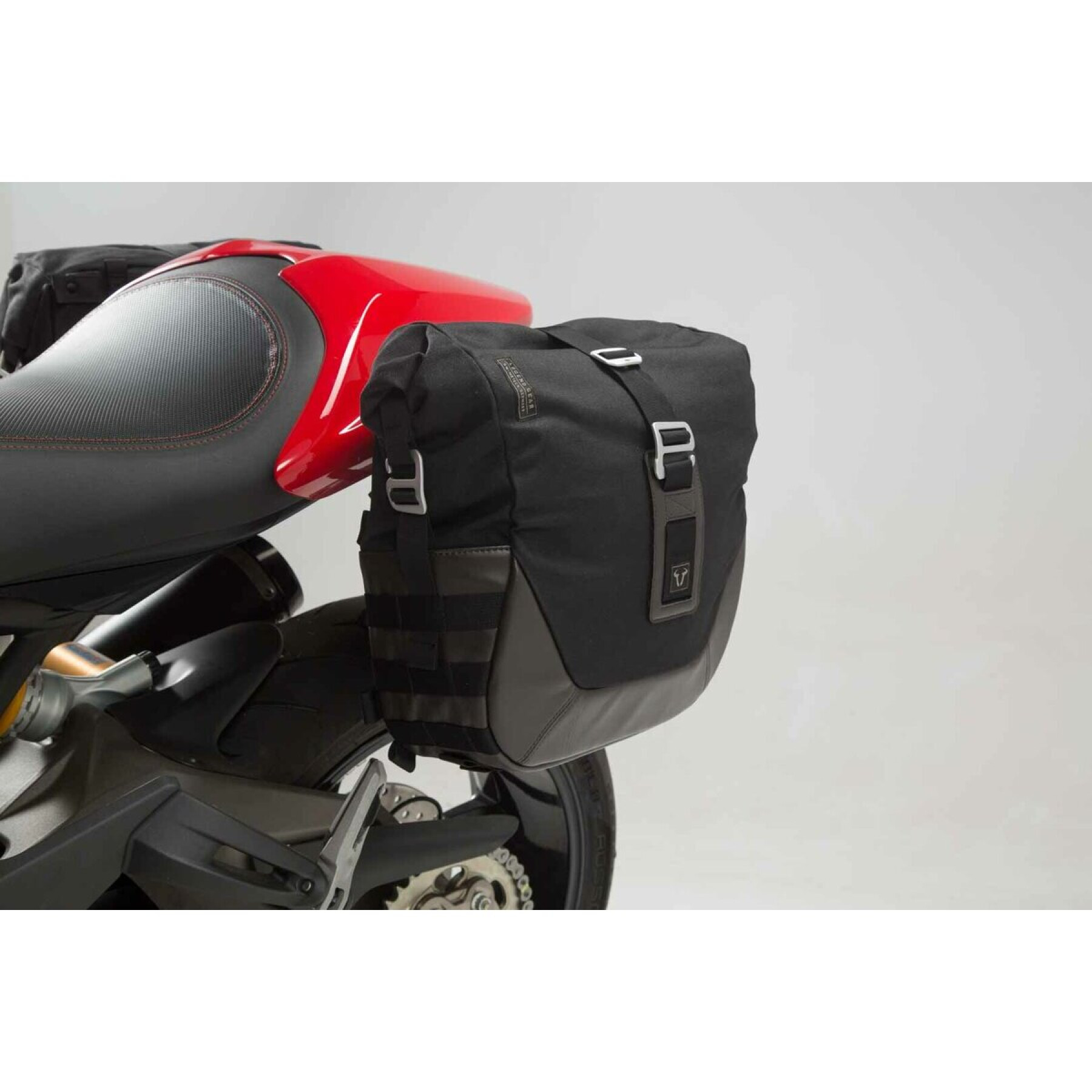 Zijkoffersysteem SW-Motech Legend Gear Ducati Monster 1200/S